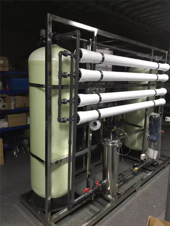 2吨纯净水设备+玻璃钢